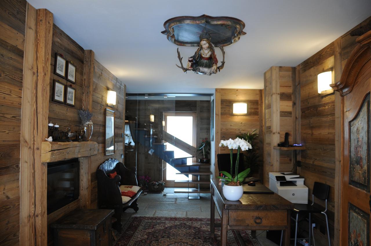 L'Abri Des Amis Hotel Courmayeur Kültér fotó