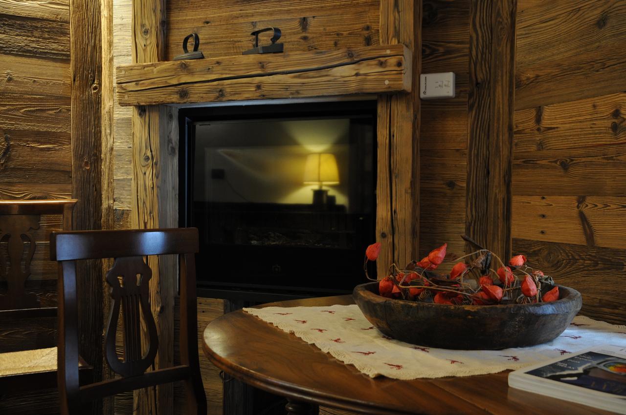 L'Abri Des Amis Hotel Courmayeur Kültér fotó